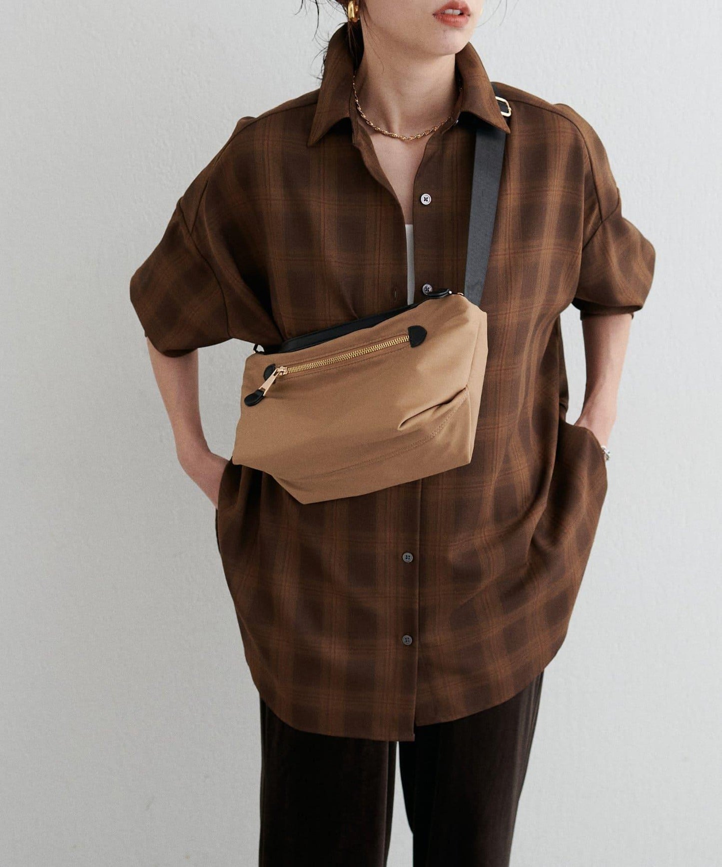 基礎款尼龍單肩包