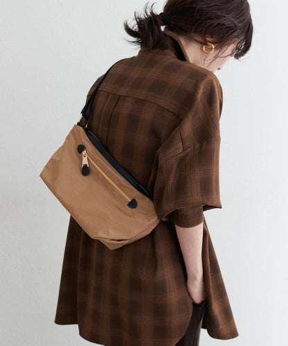 基礎款尼龍單肩包