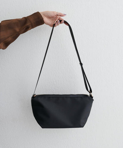 基礎款尼龍單肩包