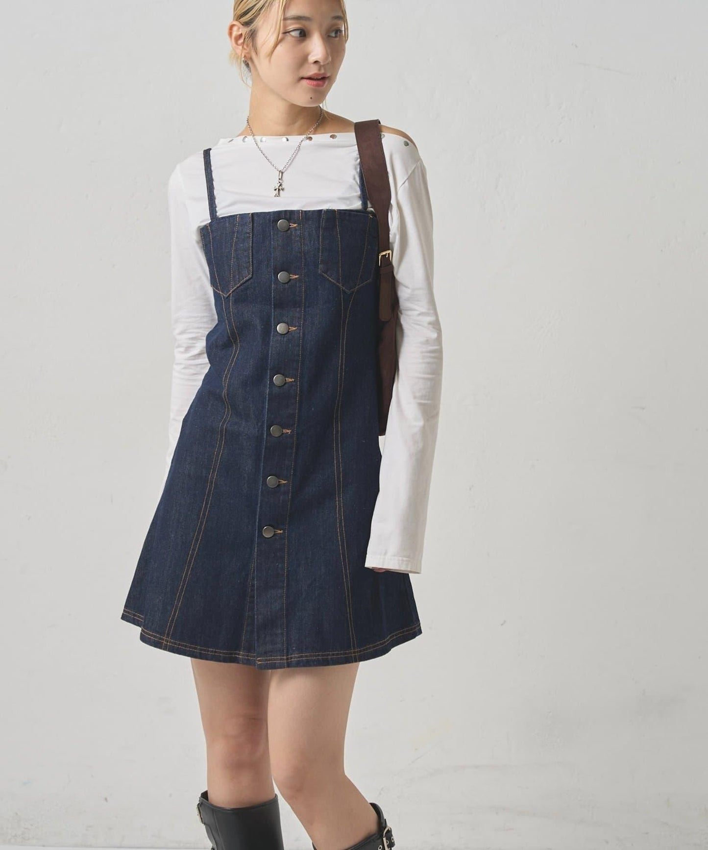 【WHO'S WHO gallery】吊帶背心連衣裙