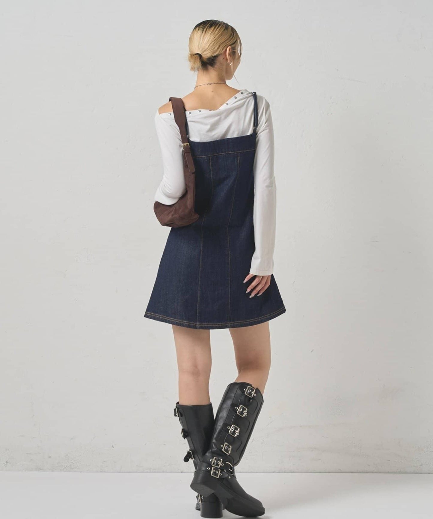 【WHO'S WHO gallery】吊帶背心連衣裙