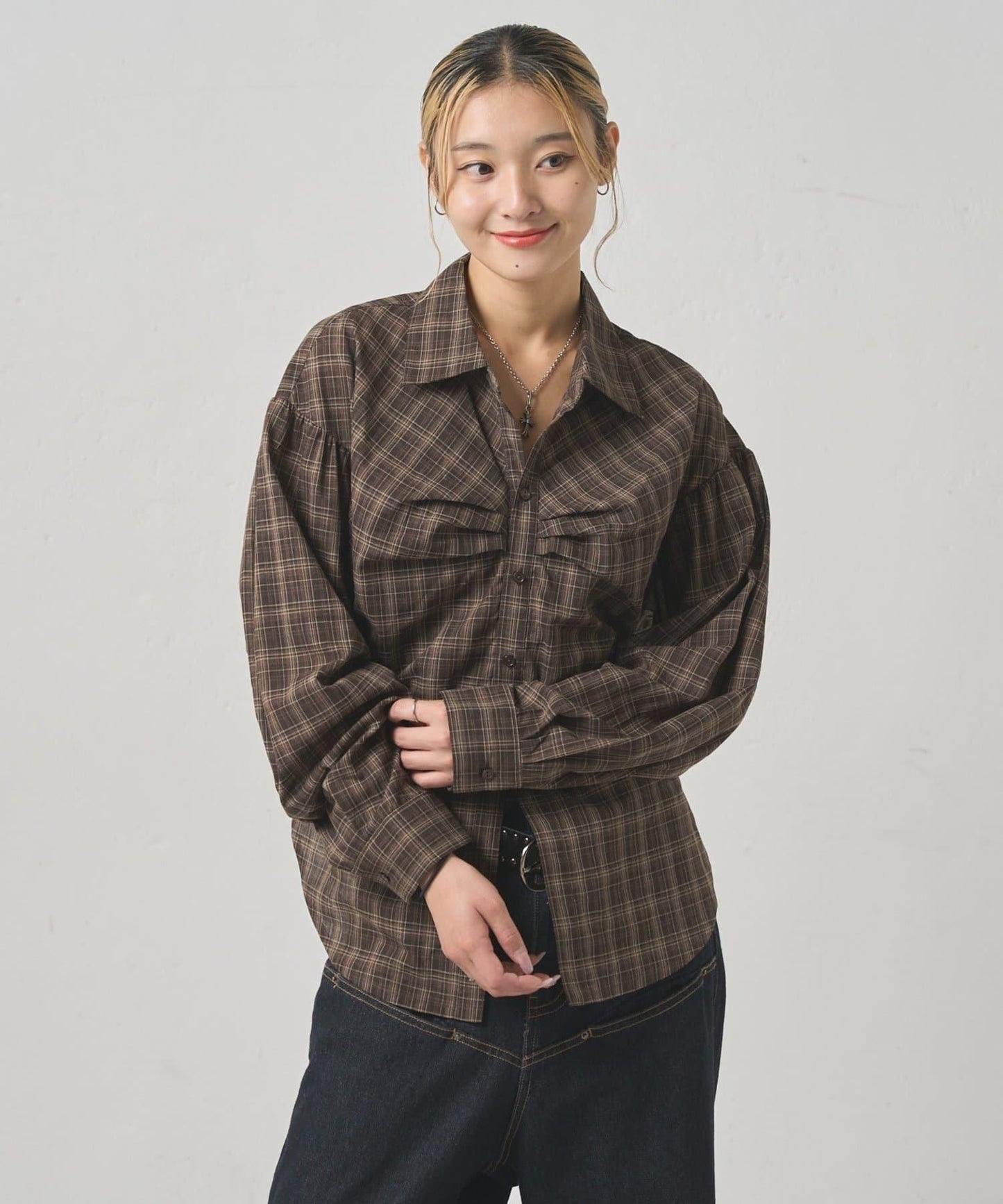 【WHO'S WHO gallery】泡泡袖褶皺襯衫