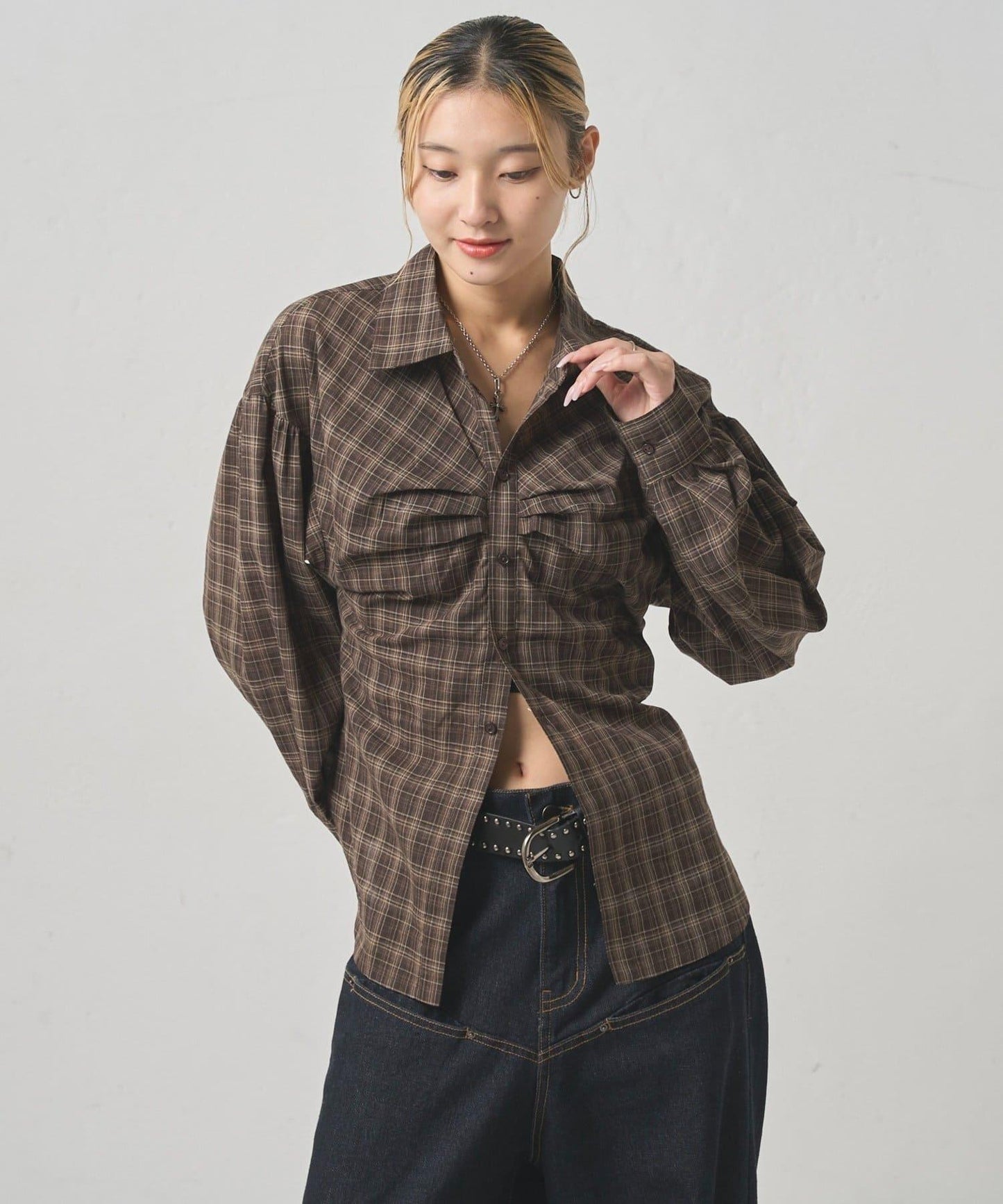 【WHO'S WHO gallery】泡泡袖褶皺襯衫