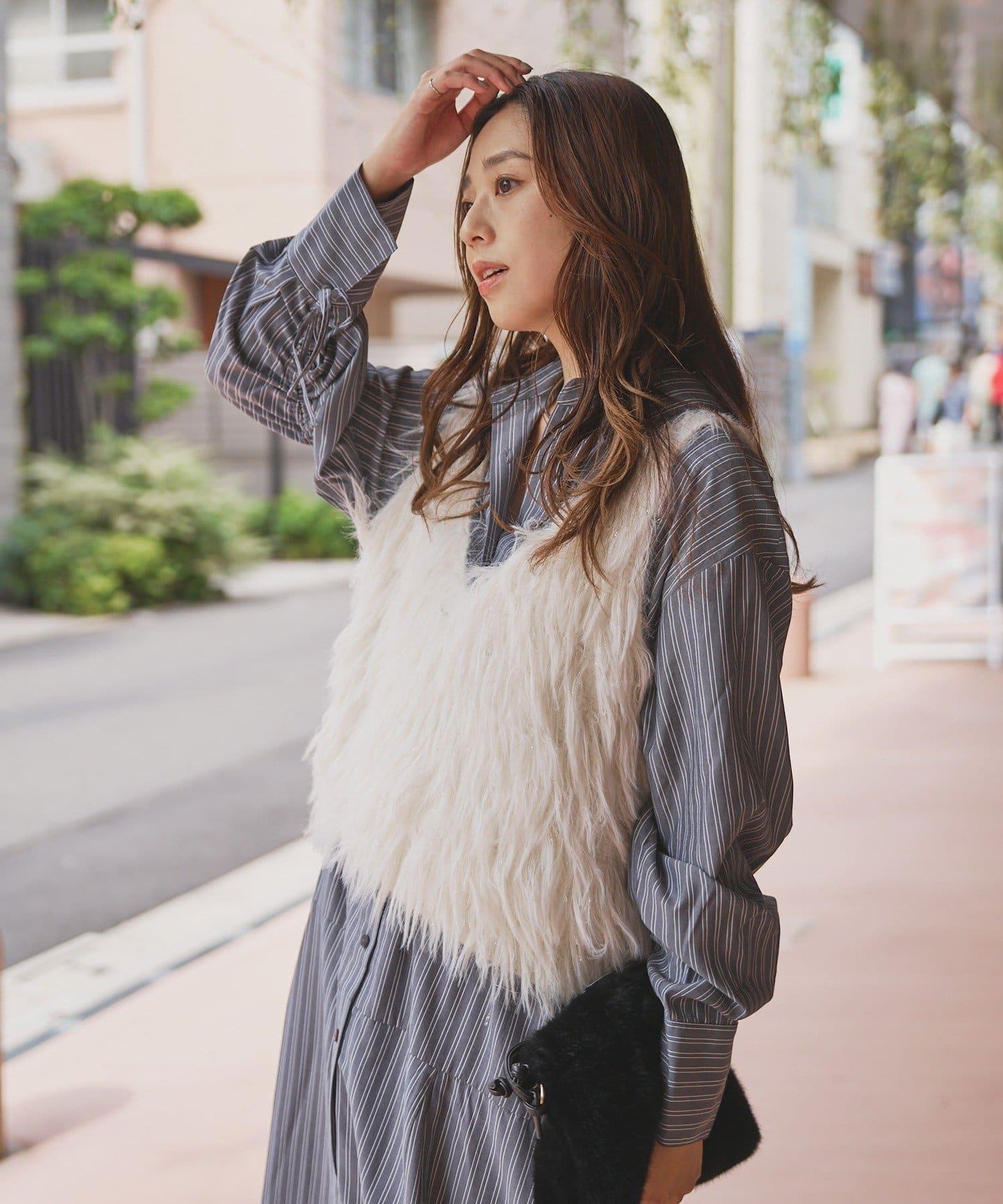 大人女性感羽毛針織背心