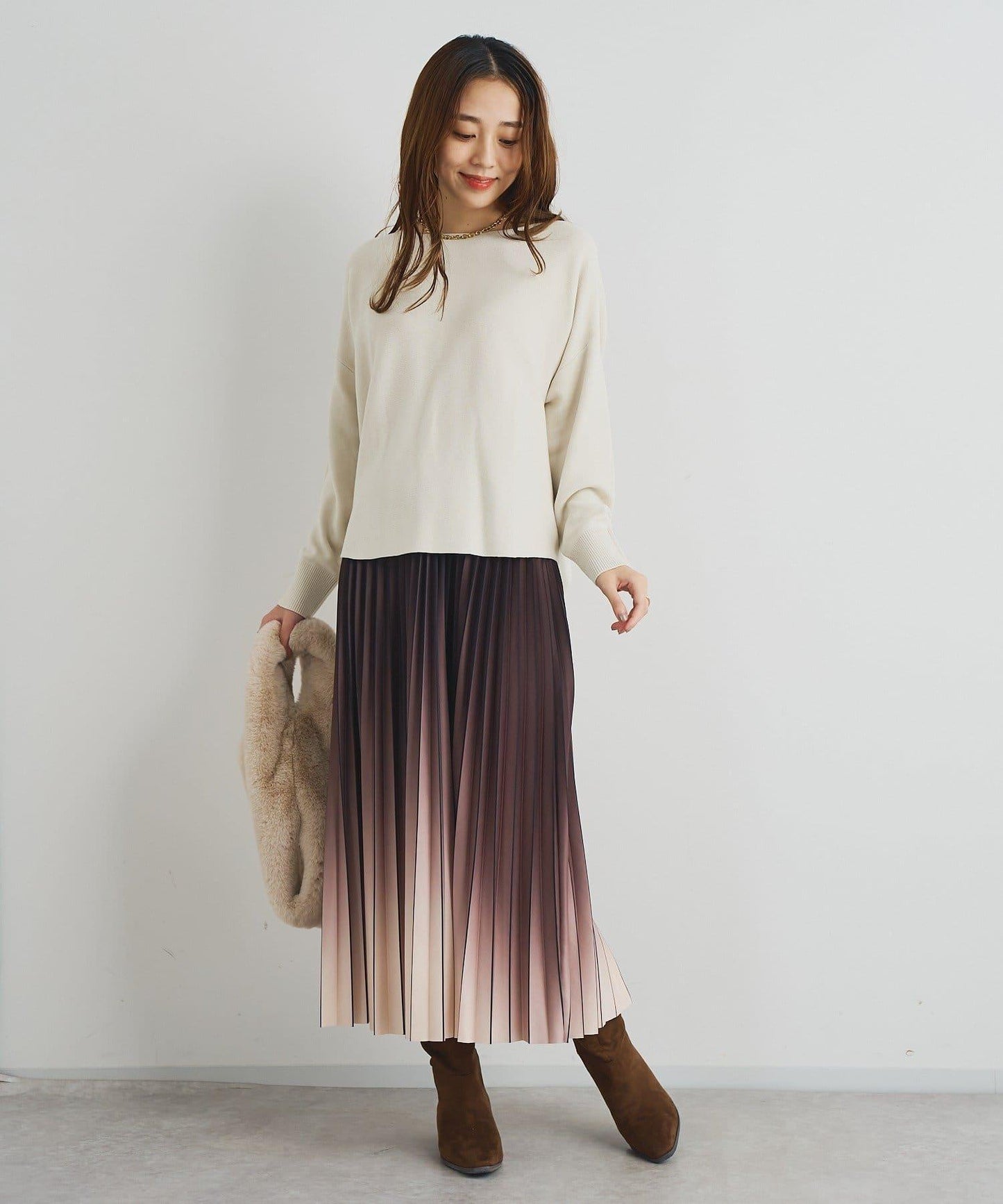 《著回し力抜群》14針高密度圓弧下襬套頭衫