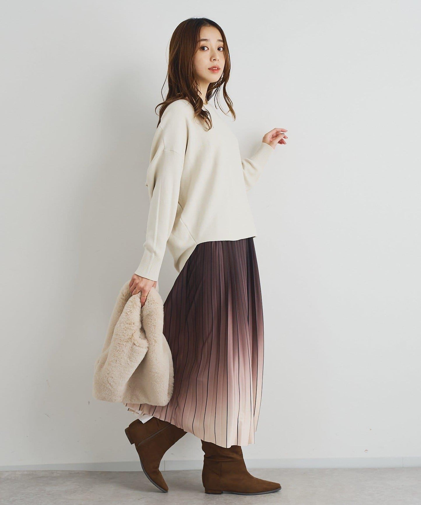 《著回し力抜群》14針高密度圓弧下襬套頭衫