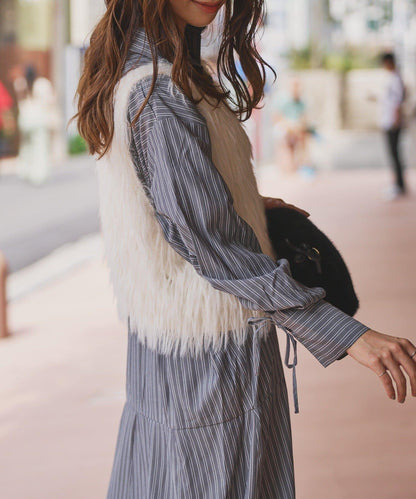 大人女性感羽毛針織背心