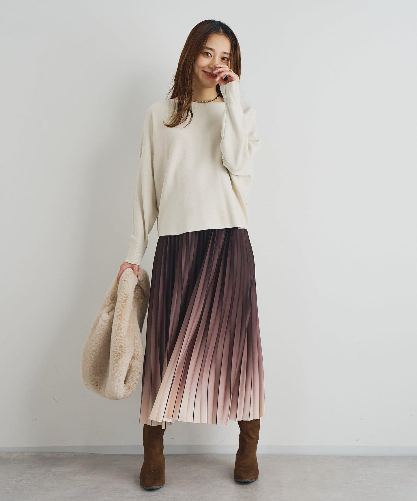 《著回し力抜群》14針高密度圓弧下襬套頭衫