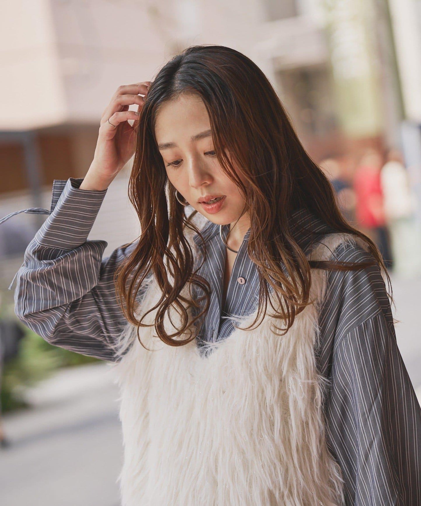 大人女性感羽毛針織背心