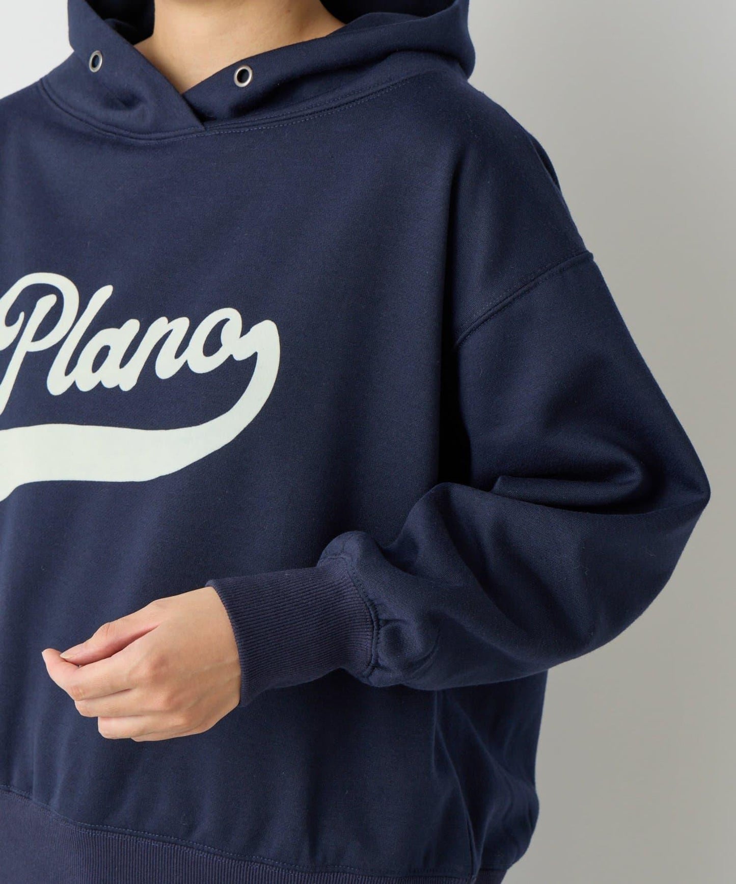 大人休閒風格內襯毛圈布標誌設計圓領套頭衫