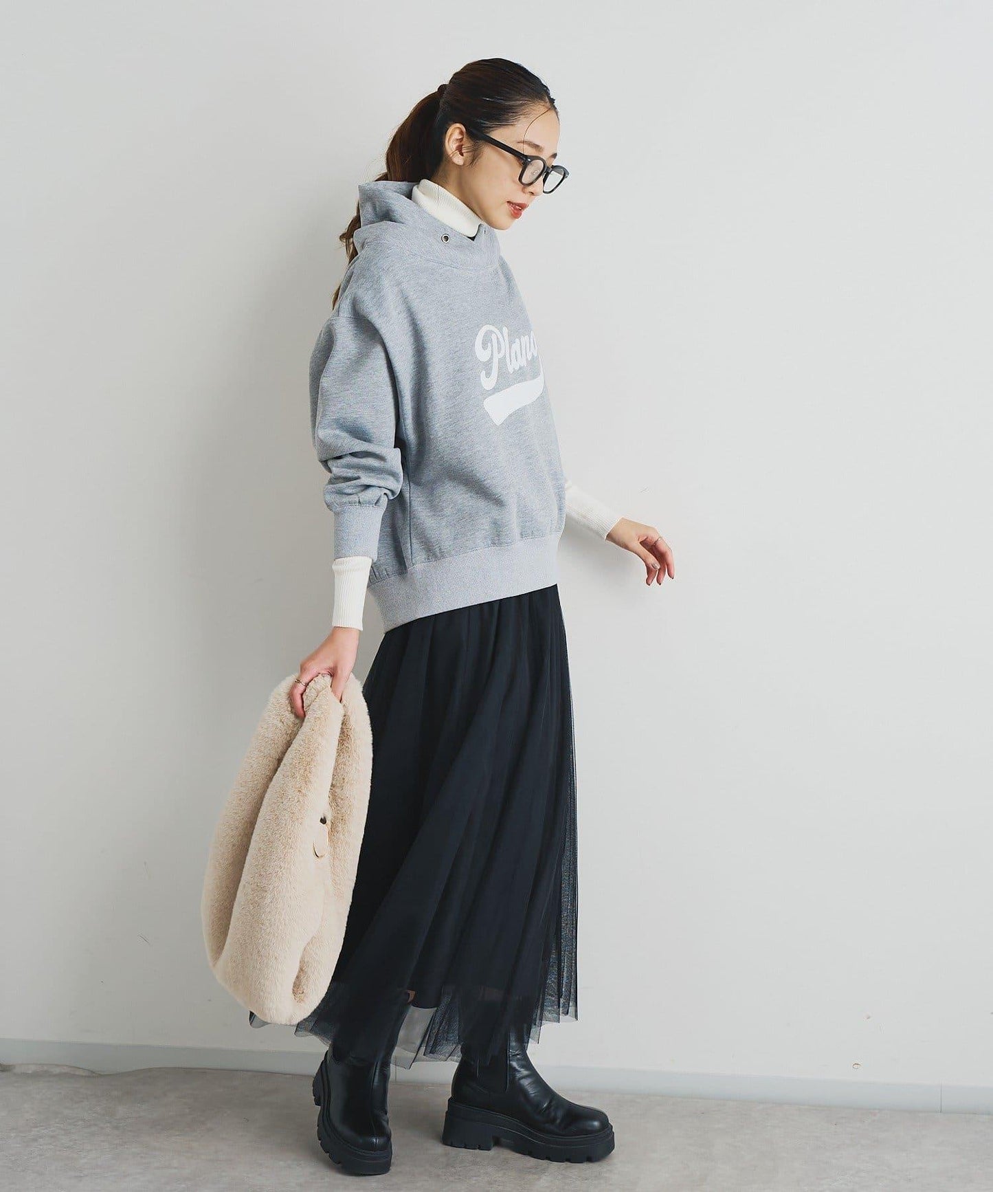 大人休閒風格內襯毛圈布標誌設計圓領套頭衫