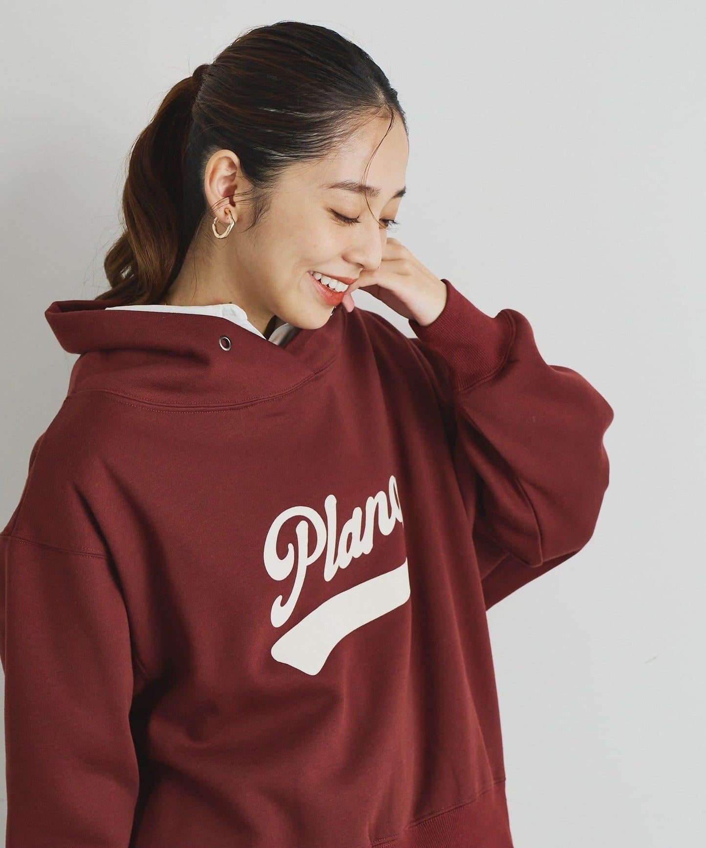 大人休閒風格內襯毛圈布標誌設計圓領套頭衫