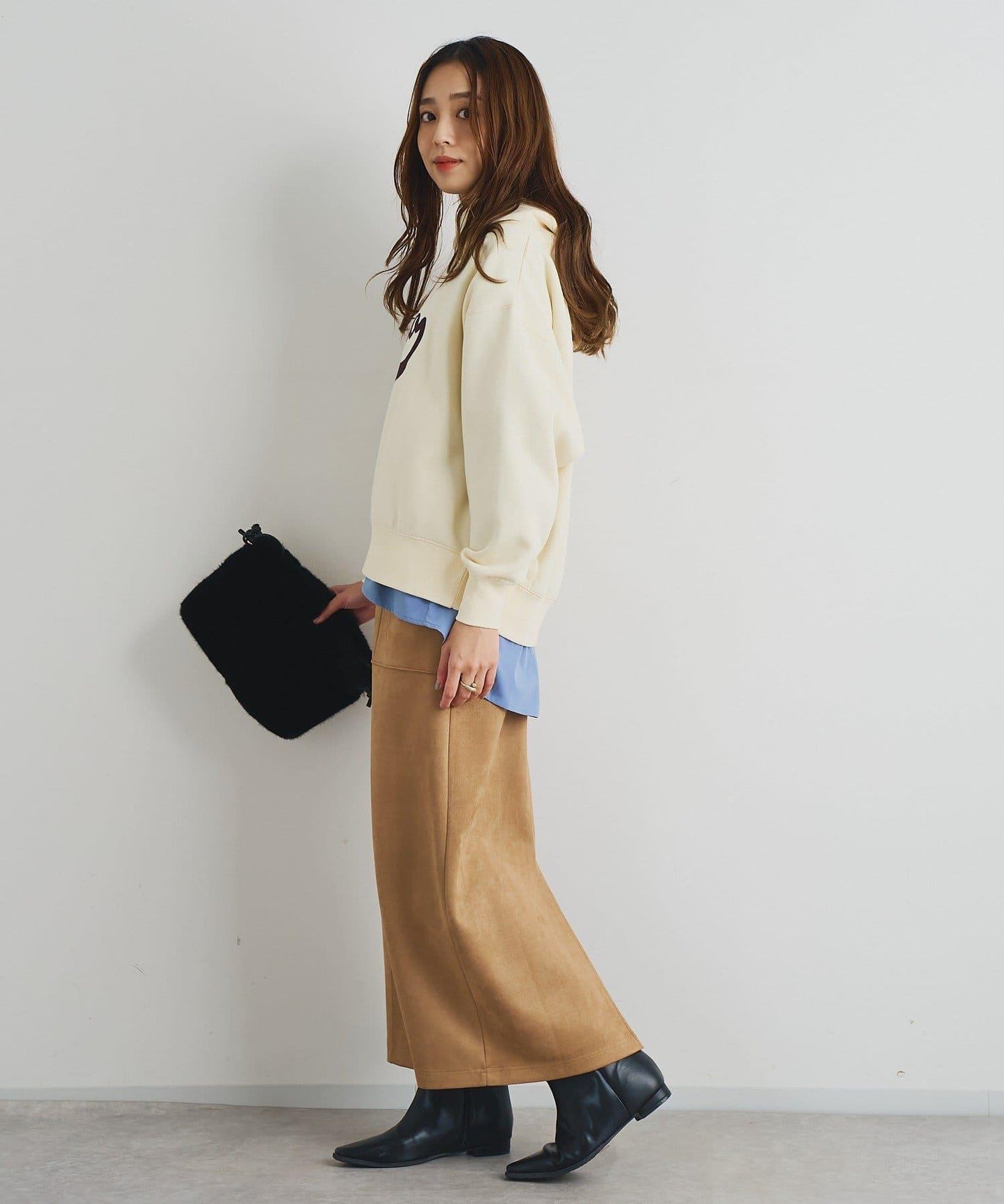 大人休閒風格內襯毛圈布標誌設計圓領套頭衫