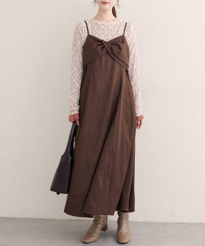 〈osono〉扭結蝴蝶結吊帶連衣裙