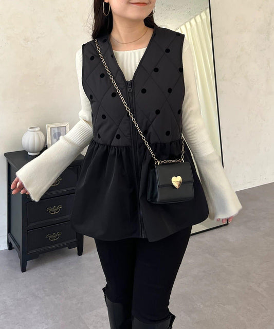 植絨波點絎縫荷葉邊背心