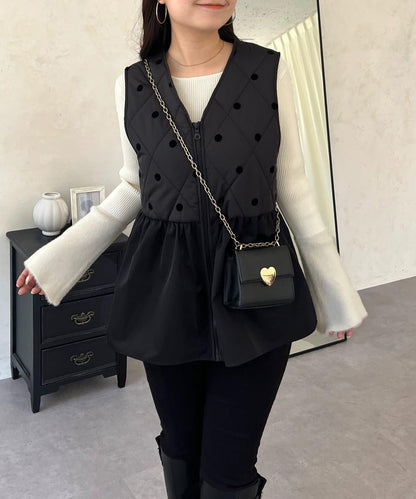 植絨波點絎縫荷葉邊背心