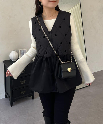 植絨波點絎縫荷葉邊背心
