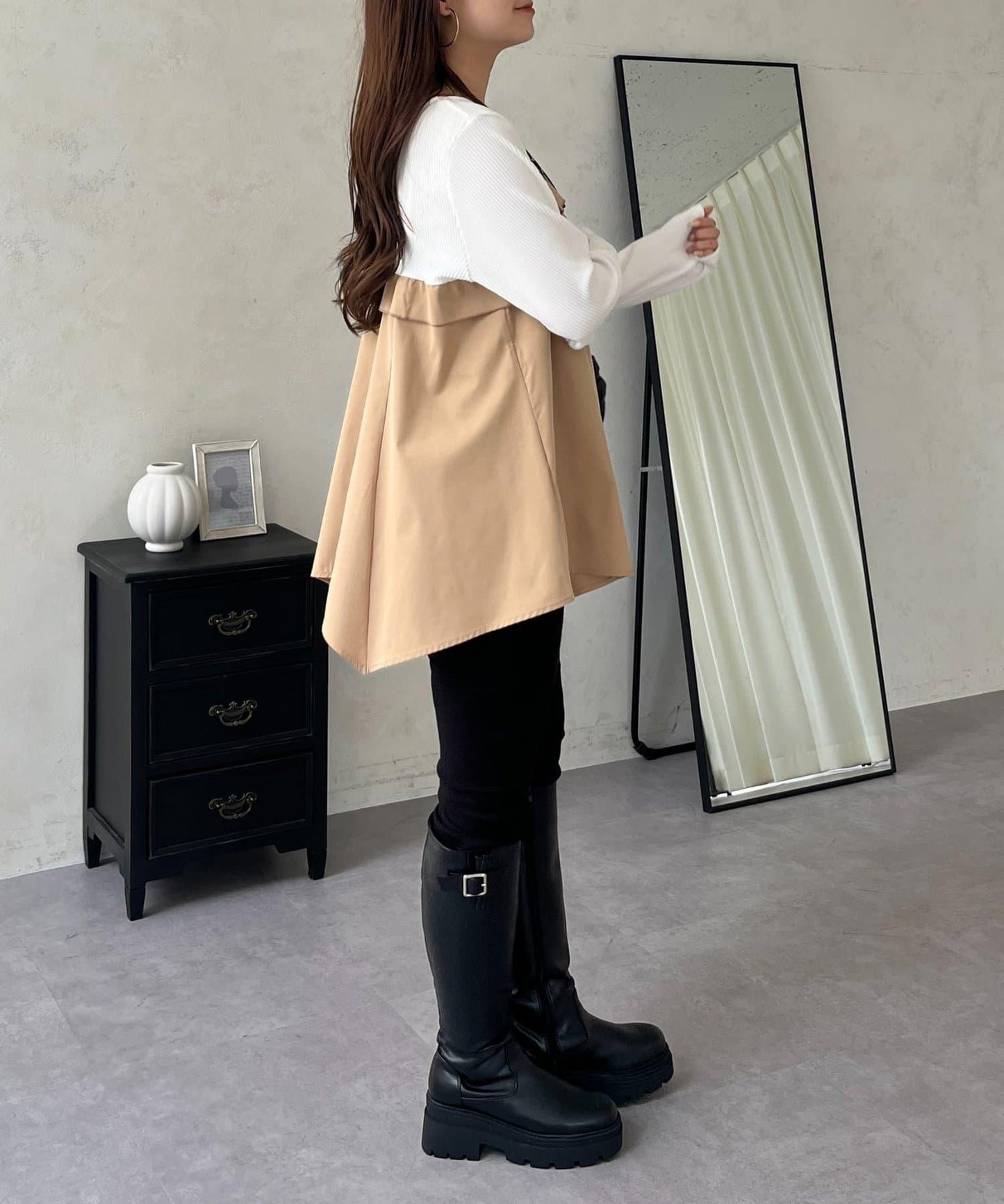 不規則下襬荷葉邊拼接A字羅紋長袖T恤