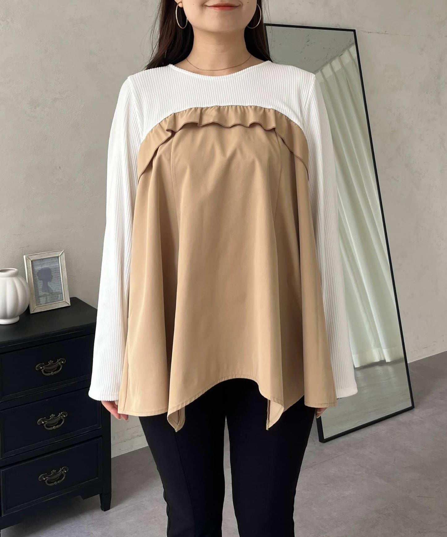 不規則下襬荷葉邊拼接A字羅紋長袖T恤