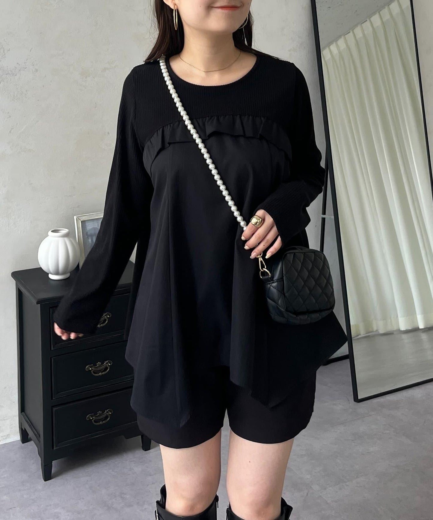 不規則下襬荷葉邊拼接A字羅紋長袖T恤