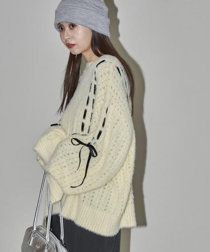 天鵝絨蝴蝶結編織羽毛針織衫