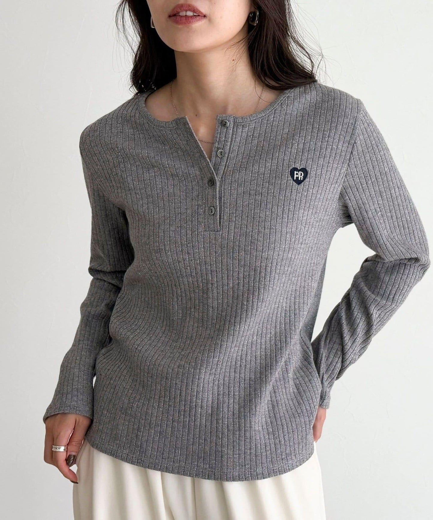 愛心刺繡亨利領羅紋套頭衫