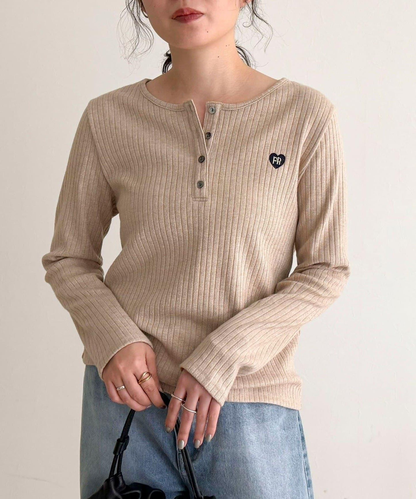 愛心刺繡亨利領羅紋套頭衫