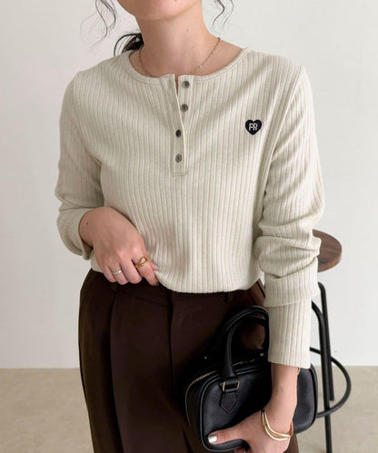 愛心刺繡亨利領羅紋套頭衫