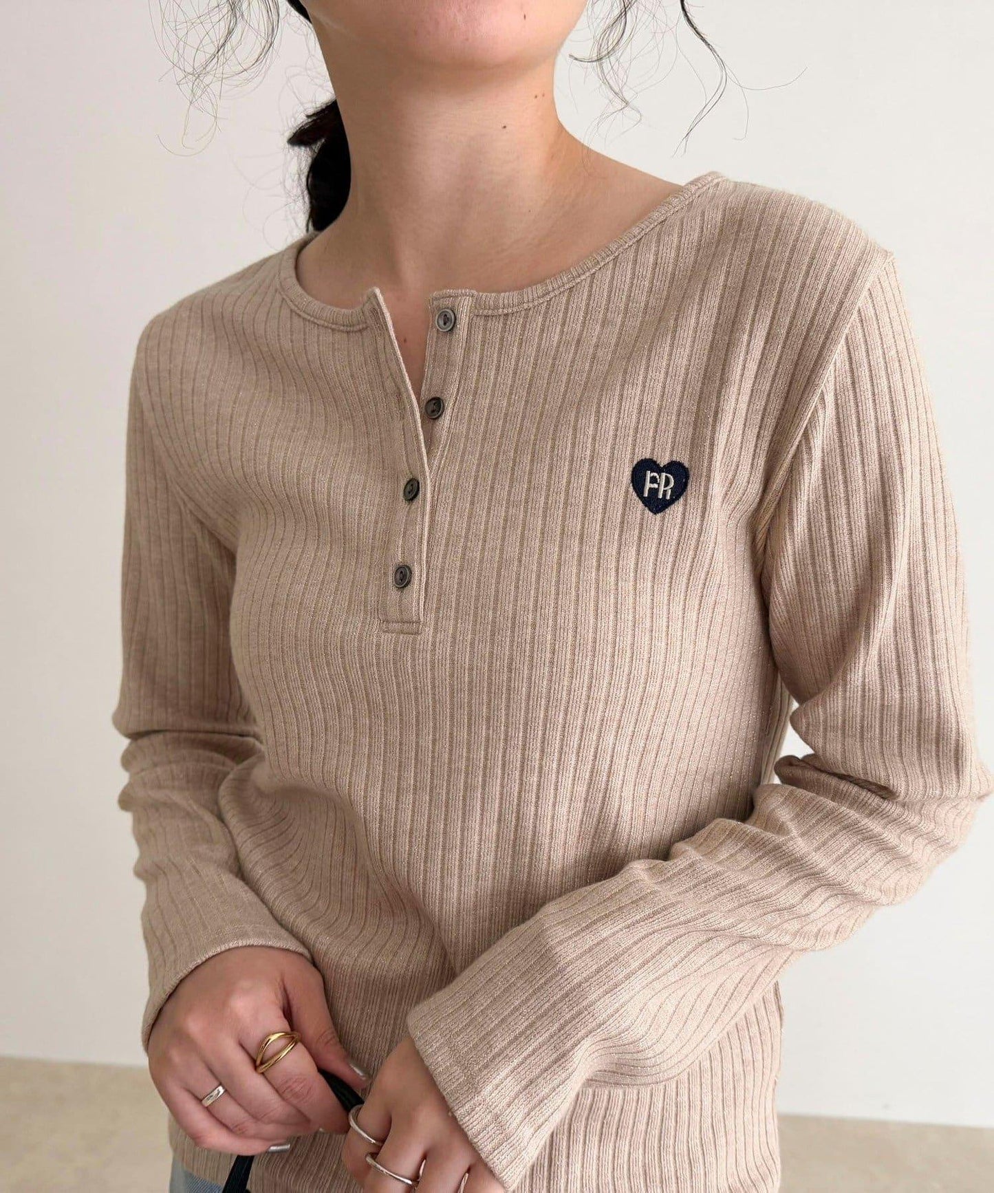 愛心刺繡亨利領羅紋套頭衫