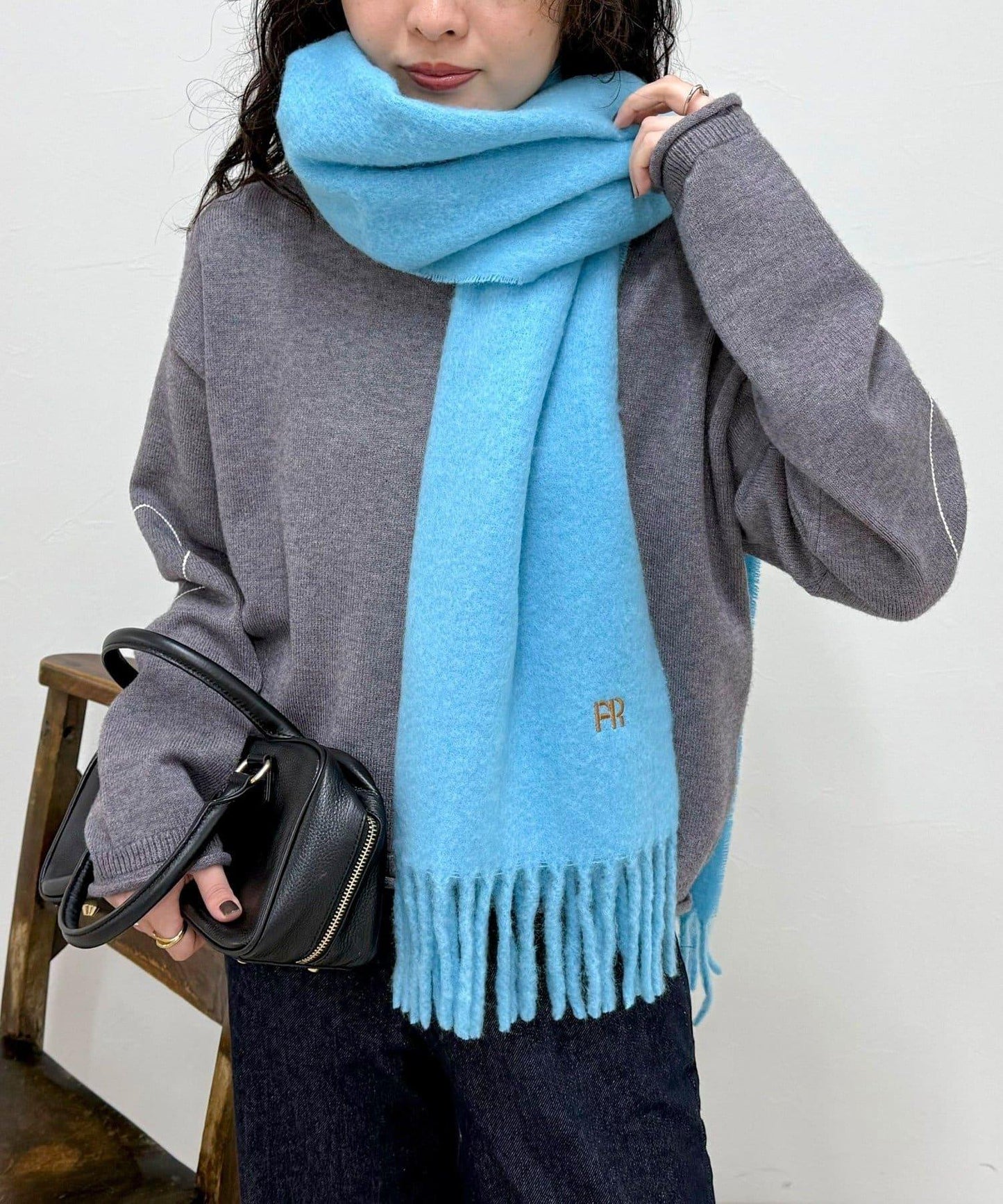 輕盈圈圈紗純色圍巾45