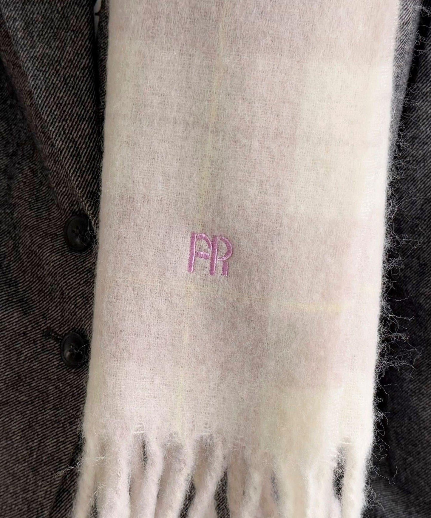 輕盈粗花呢格紋圍巾45