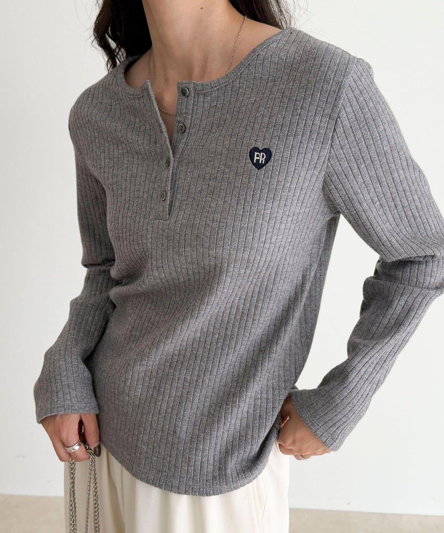 愛心刺繡亨利領羅紋套頭衫