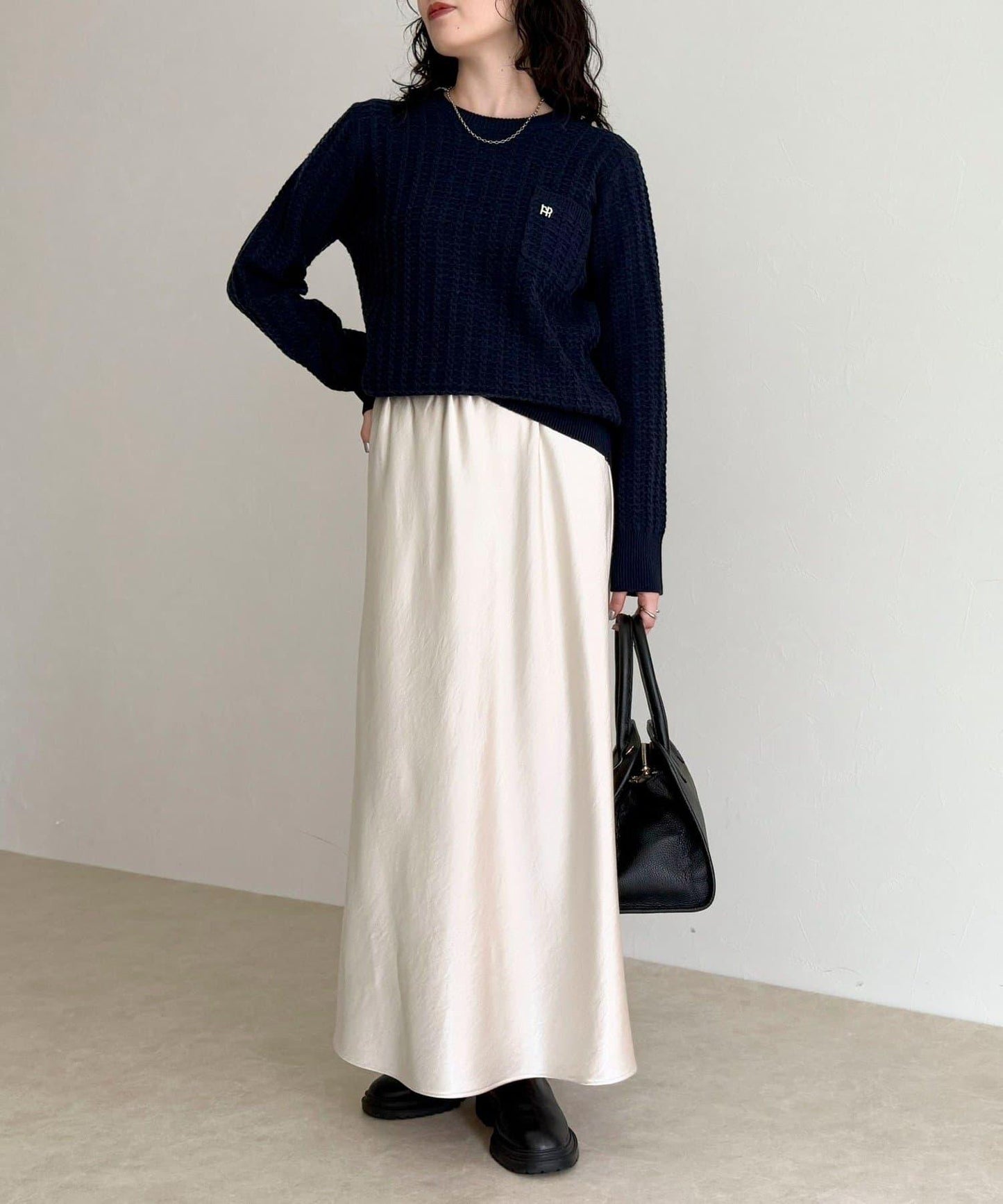 FR刺繡麻花紋小口袋針織套頭衫