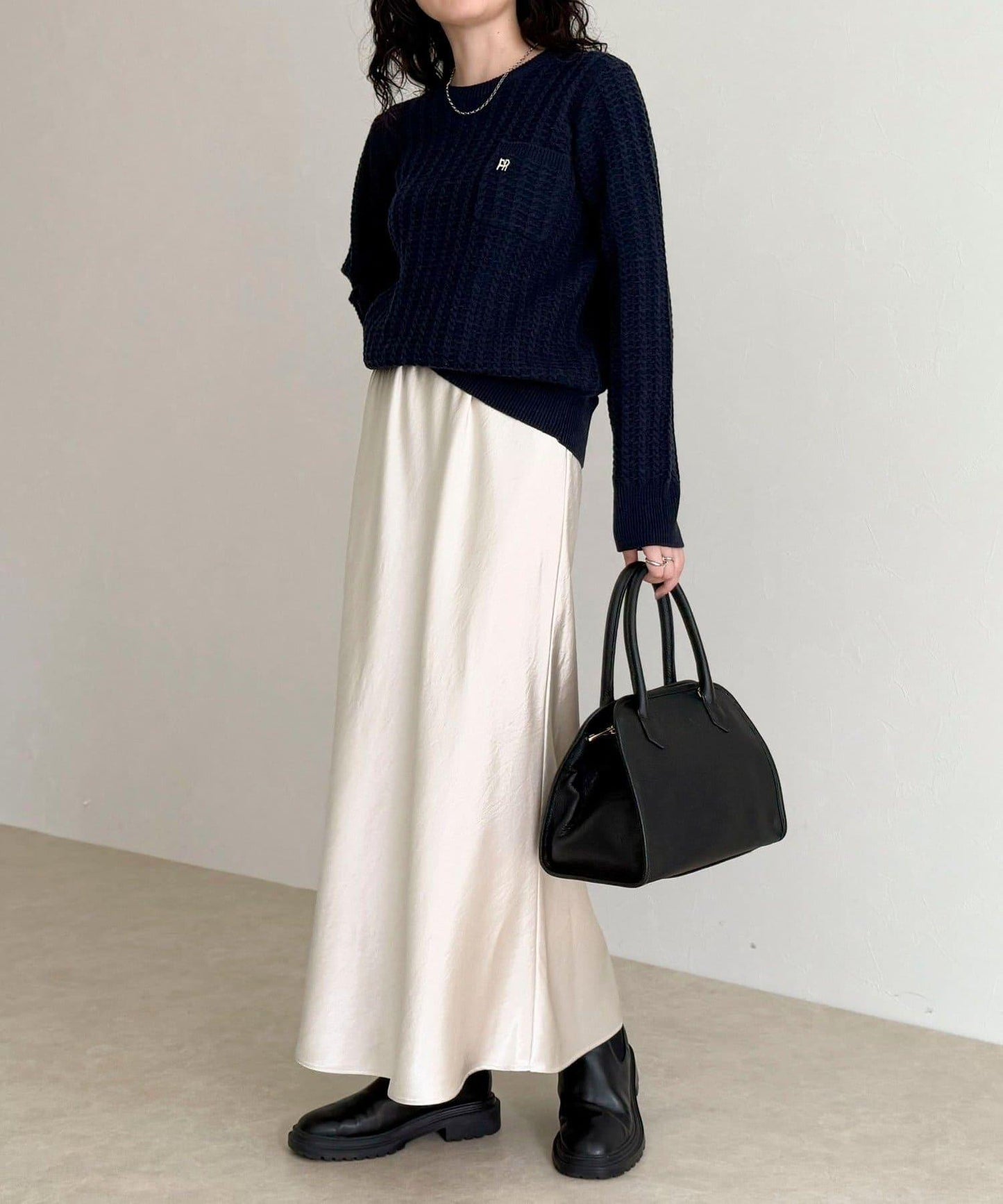 FR刺繡麻花紋小口袋針織套頭衫