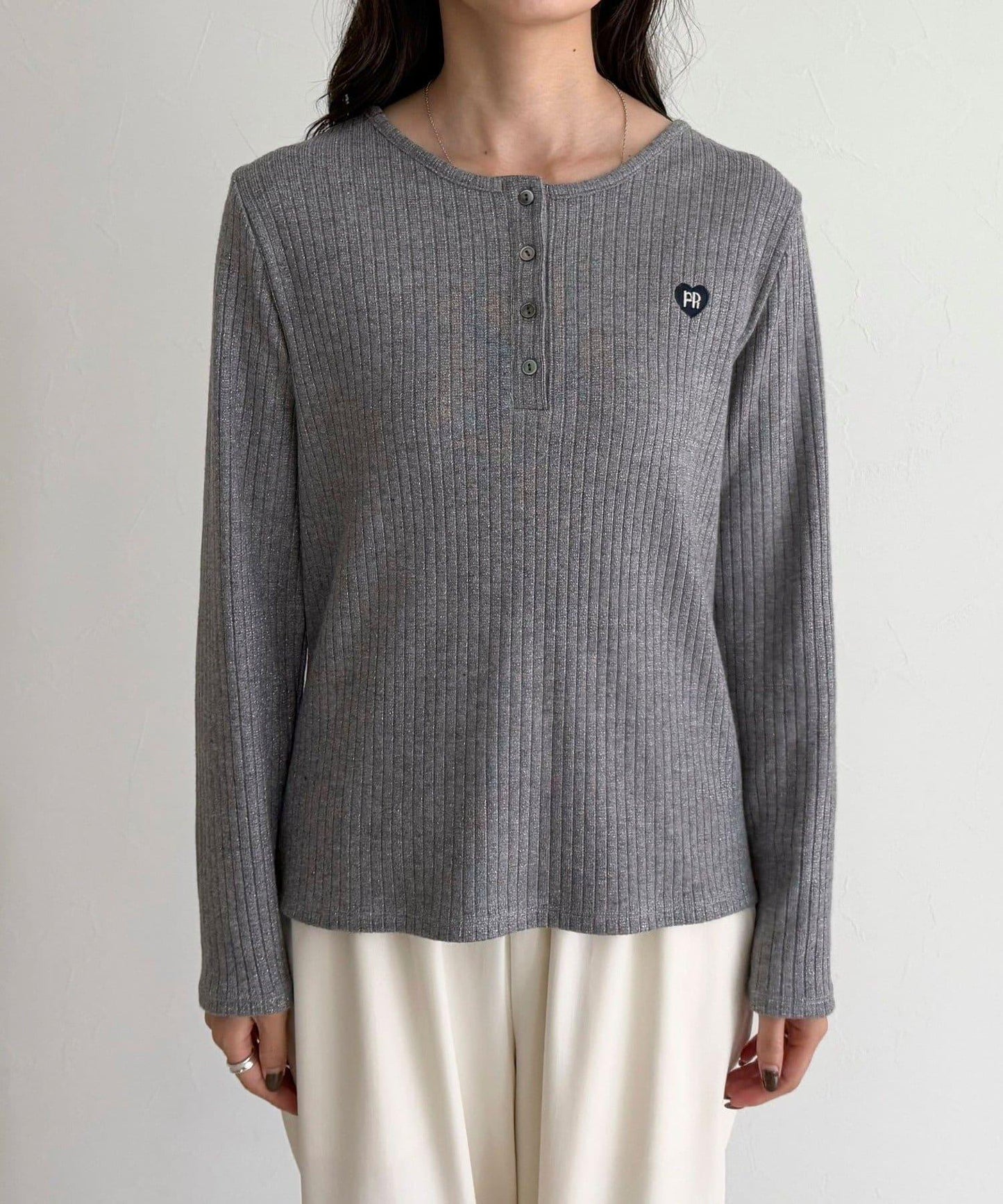 愛心刺繡亨利領羅紋套頭衫