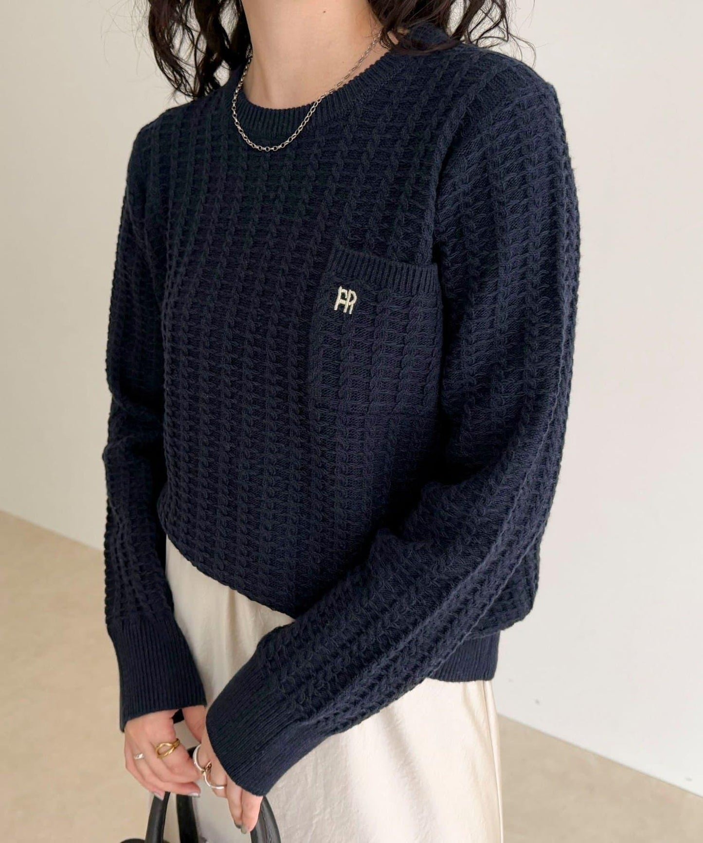 FR刺繡麻花紋小口袋針織套頭衫