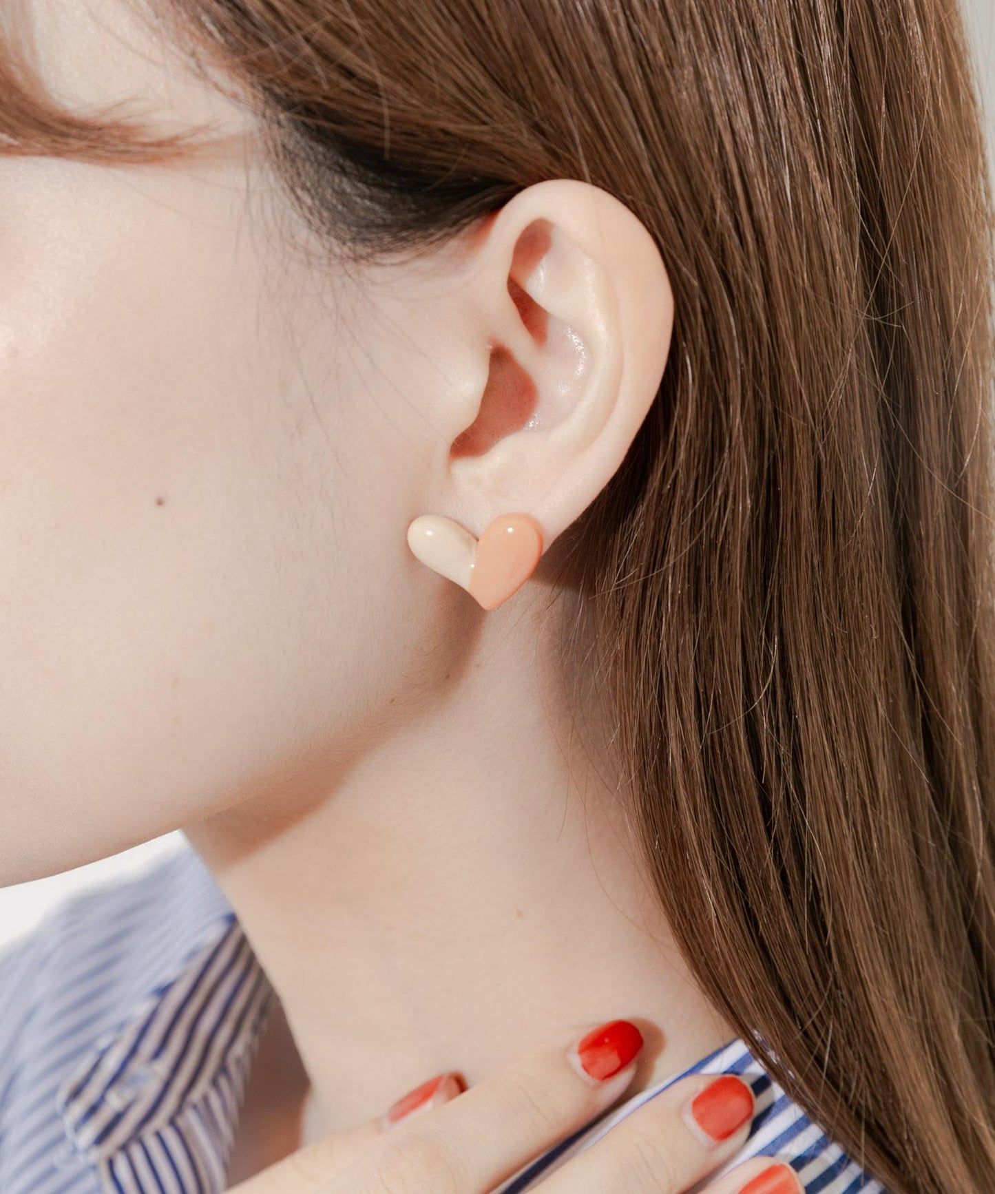 拼色樹脂愛心耳環
