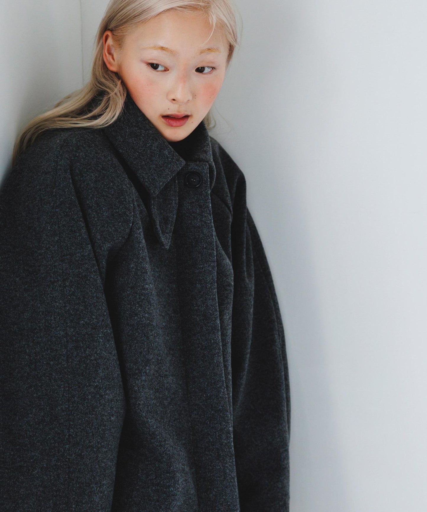 翻領繭型長款大衣