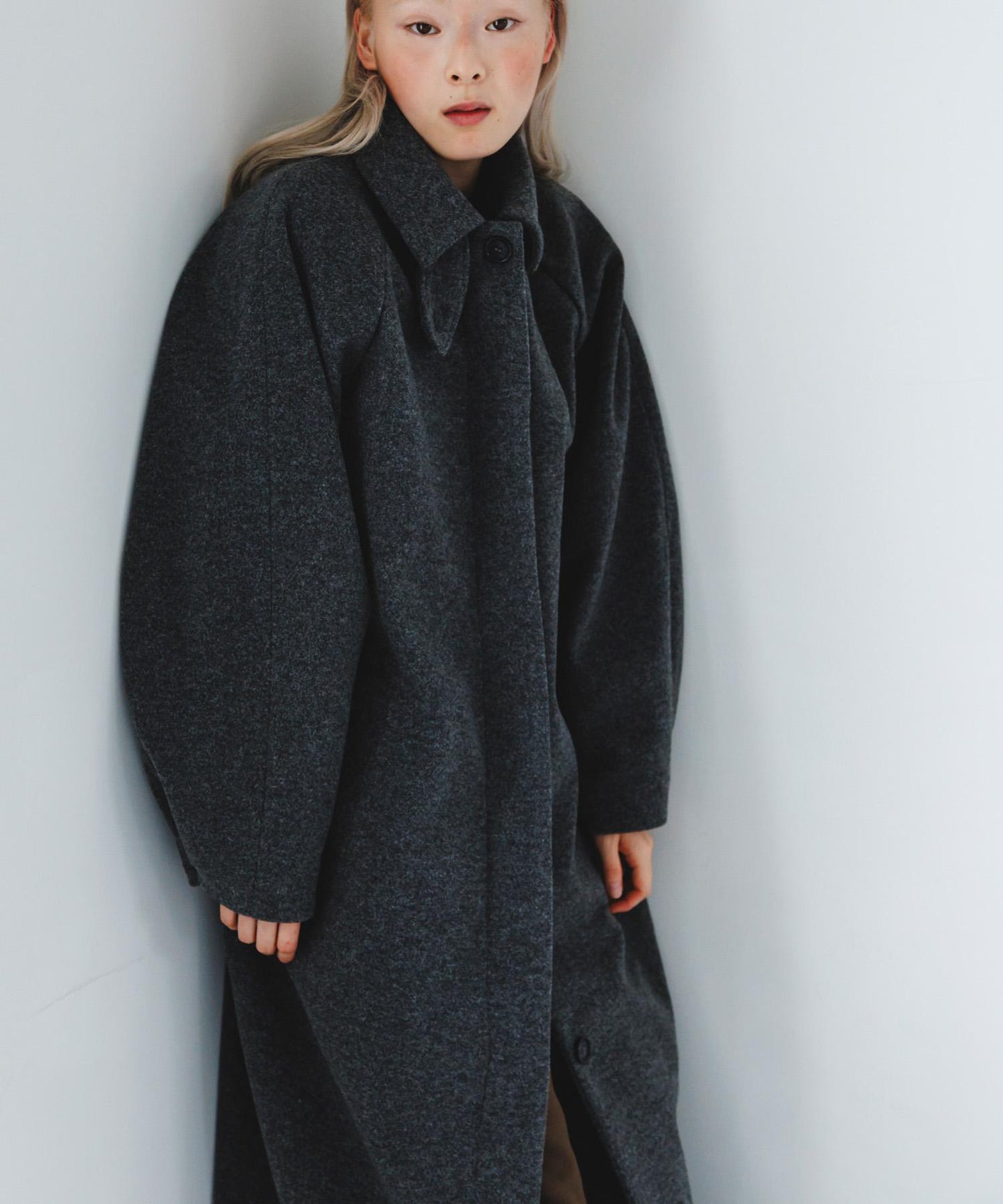 翻領繭型長款大衣