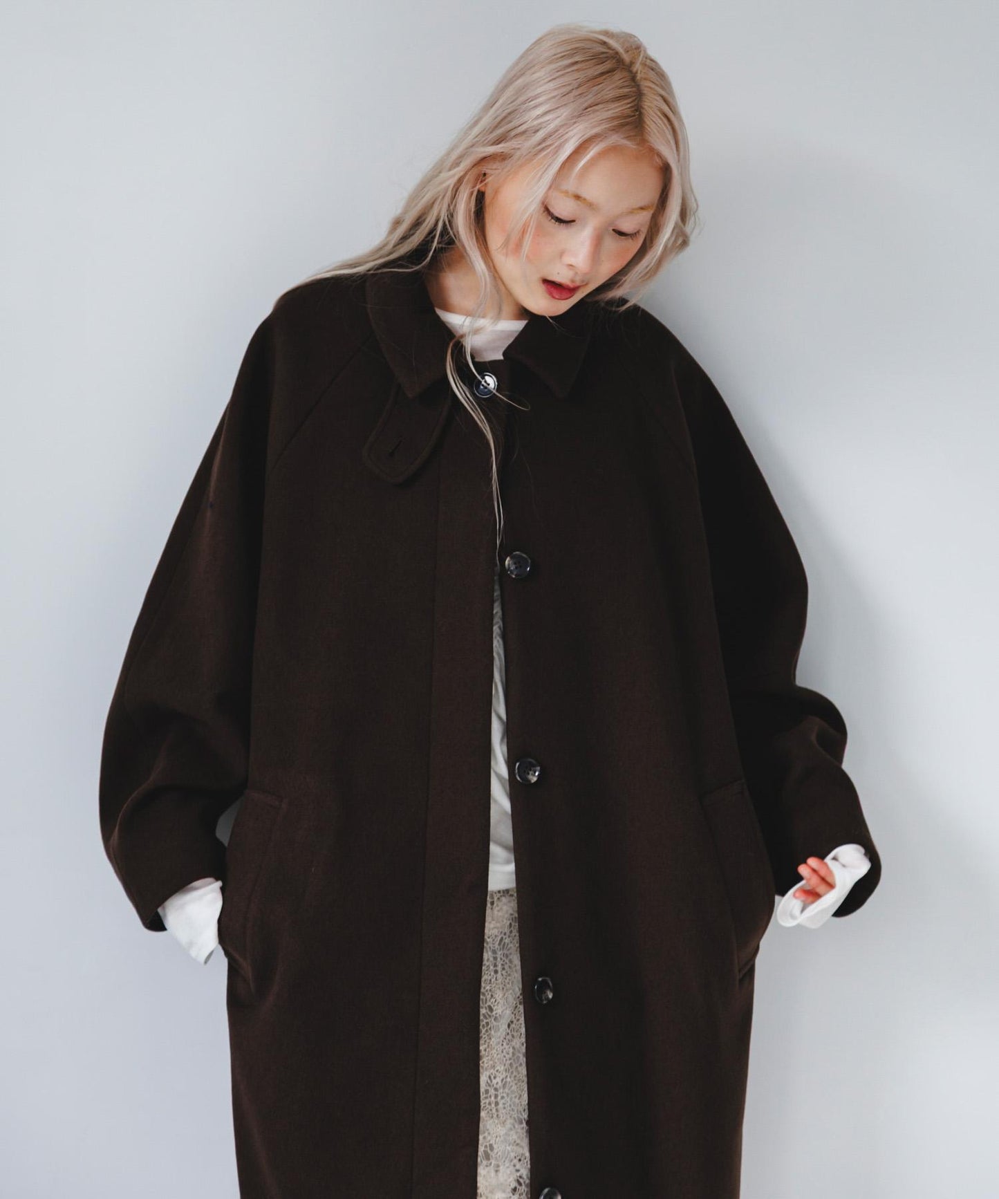 翻領繭型長款大衣