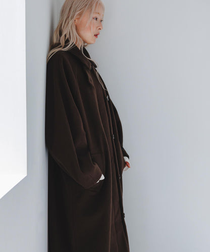 翻領繭型長款大衣