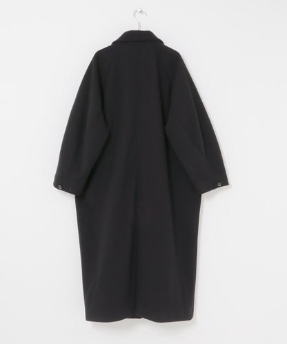翻領繭型長款大衣