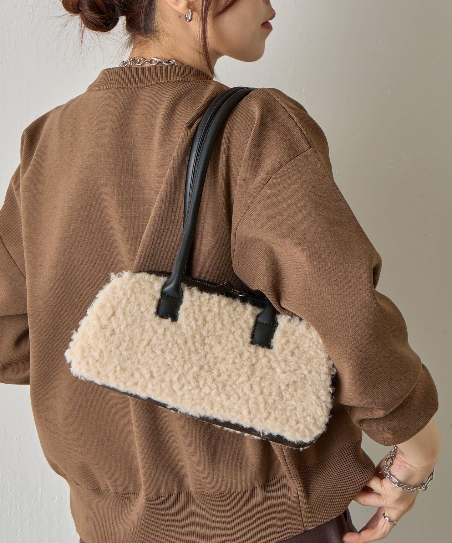 羊羔絨波士頓包