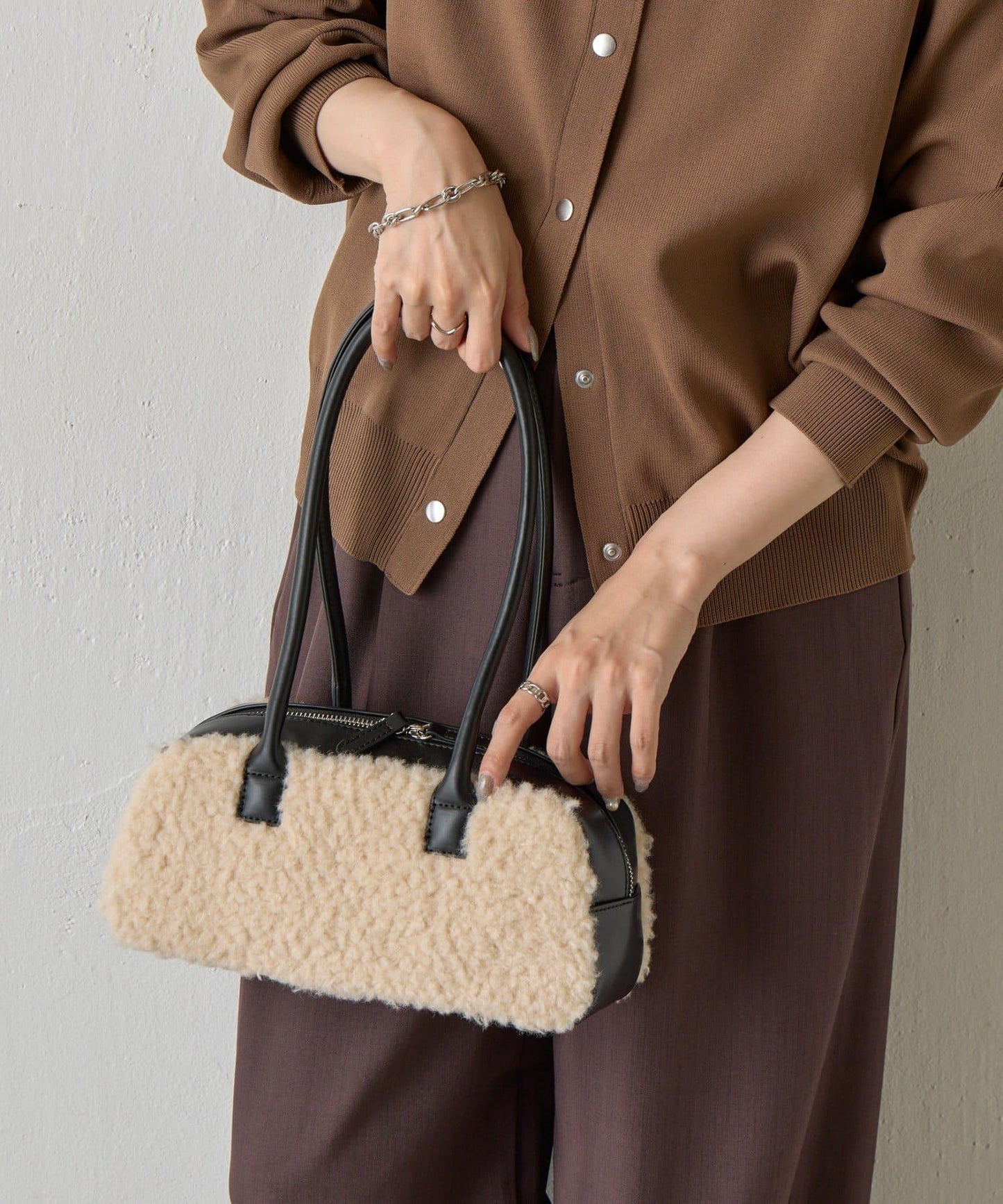 羊羔絨波士頓包