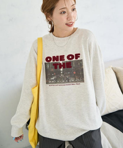 照片印花 × 縮絨刺繡 裡毛衛衣套頭衫