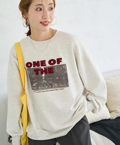 照片印花 × 縮絨刺繡 裡毛衛衣套頭衫