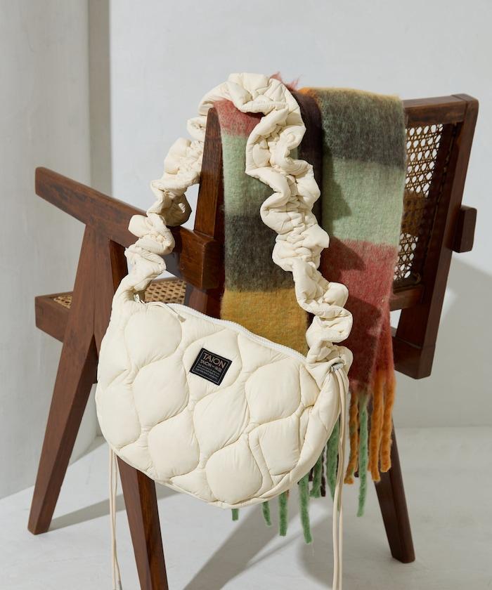 特別褶皺單肩包