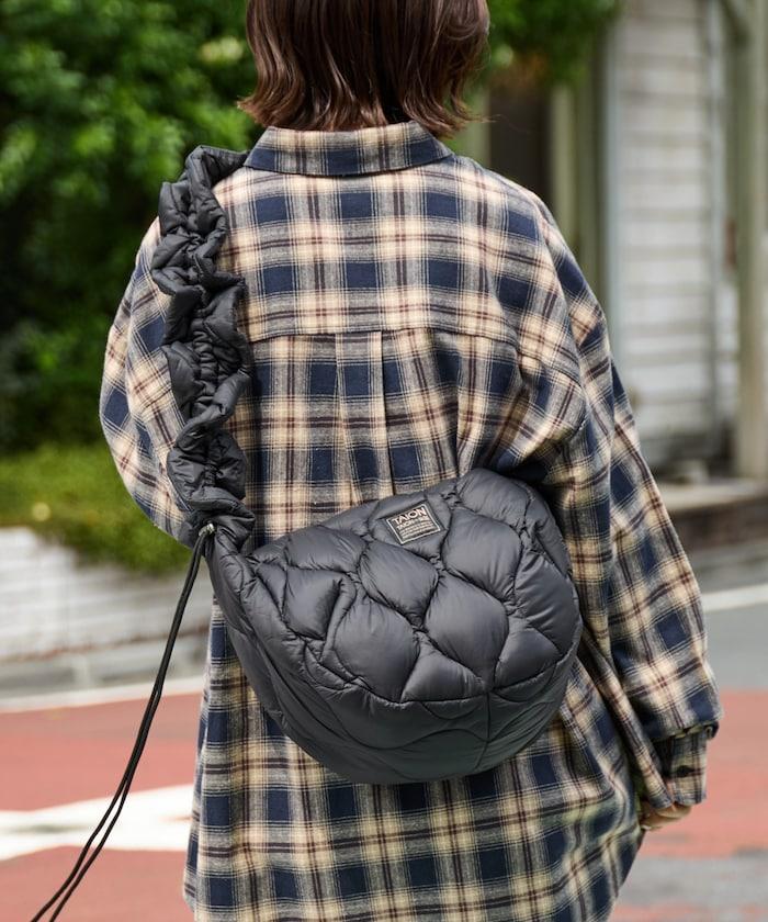 特別褶皺單肩包