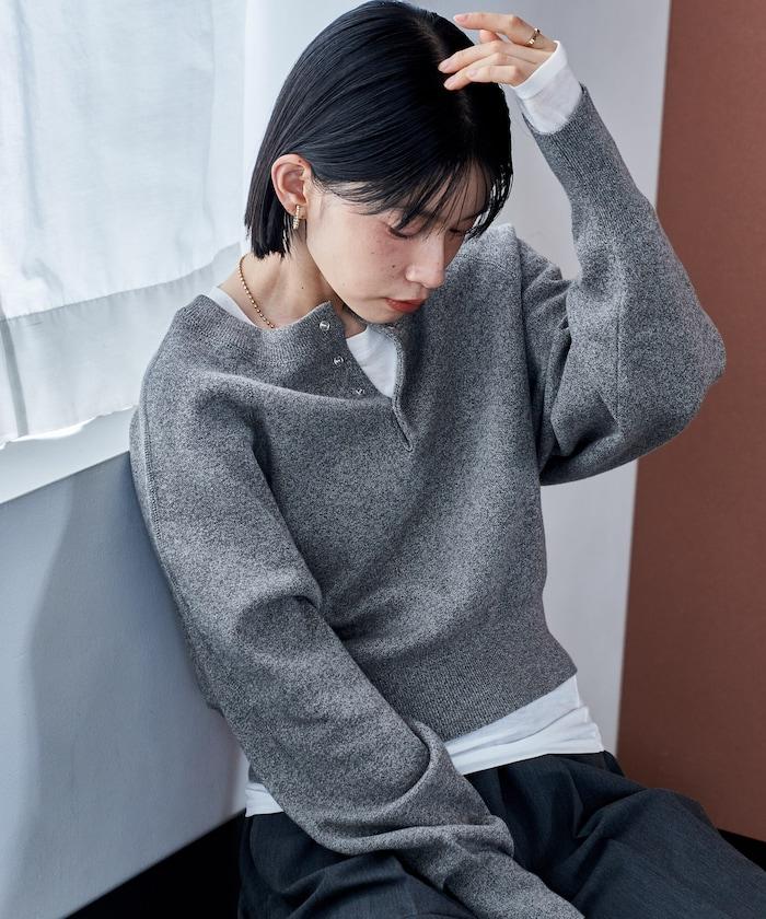 短款按扣亨利領針織衫