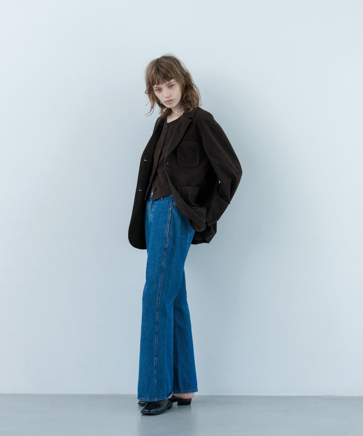 拼接口袋喇叭牛仔褲